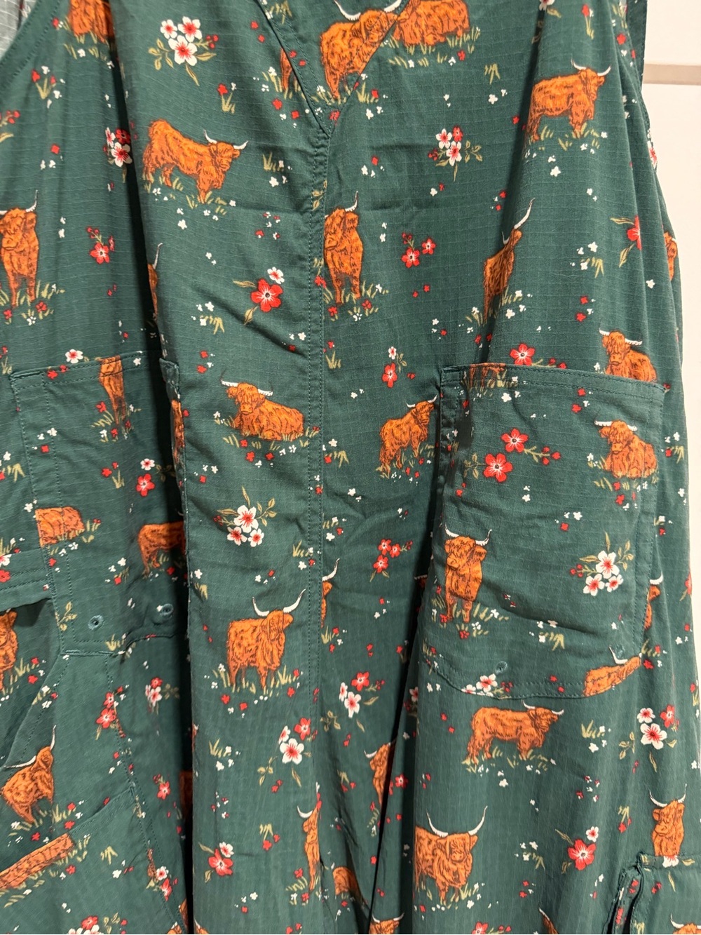 Duluth Trading Co Green Floral & Highland Cow women’s Overalls - Picture 7 of 9